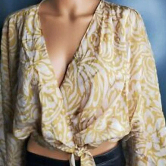 Zara Crop Top Blouse Long Sleeves Tie Floral V Neck Size L Women's Green Ivory - Picture 3 of 11